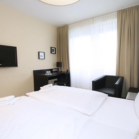 Lulu Rent Aparthotel คาร์ลสรูเฮอ ภายนอก รูปภาพ