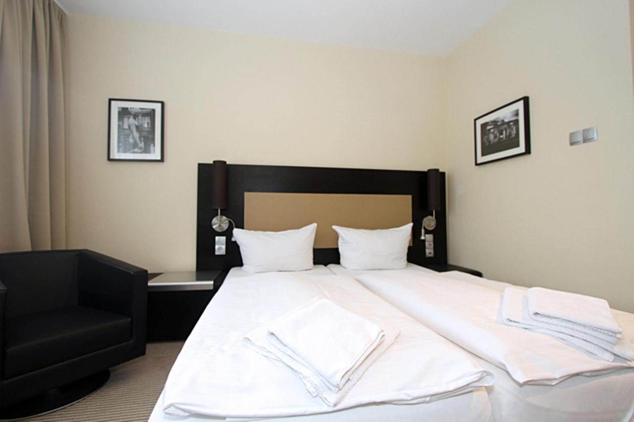 Lulu Rent Aparthotel คาร์ลสรูเฮอ ภายนอก รูปภาพ